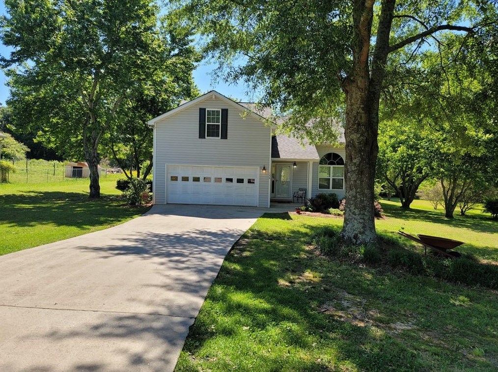 154 Alicia Dr, Winder, GA 30680-7828