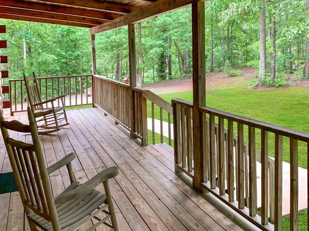 130 Hillside Dr, Dallas, GA 30157-9570