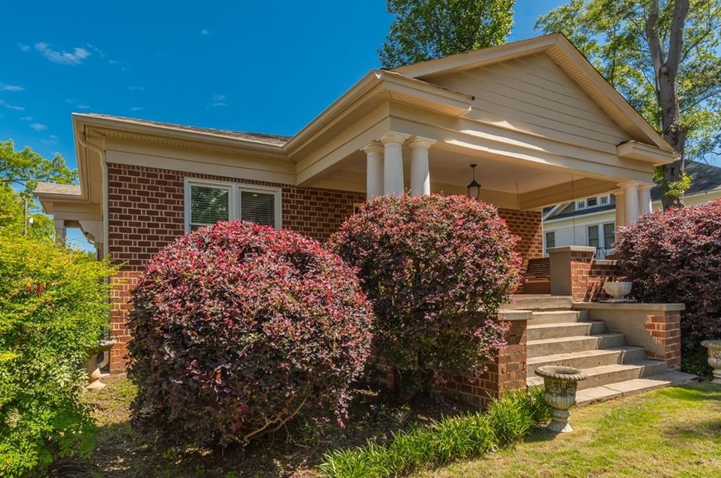 1855 Virginia Ave, Atlanta, GA 30337-2633