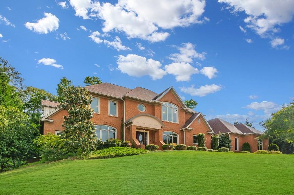 5653 Tuxedo Dr, Douglasville, GA 30135-7526