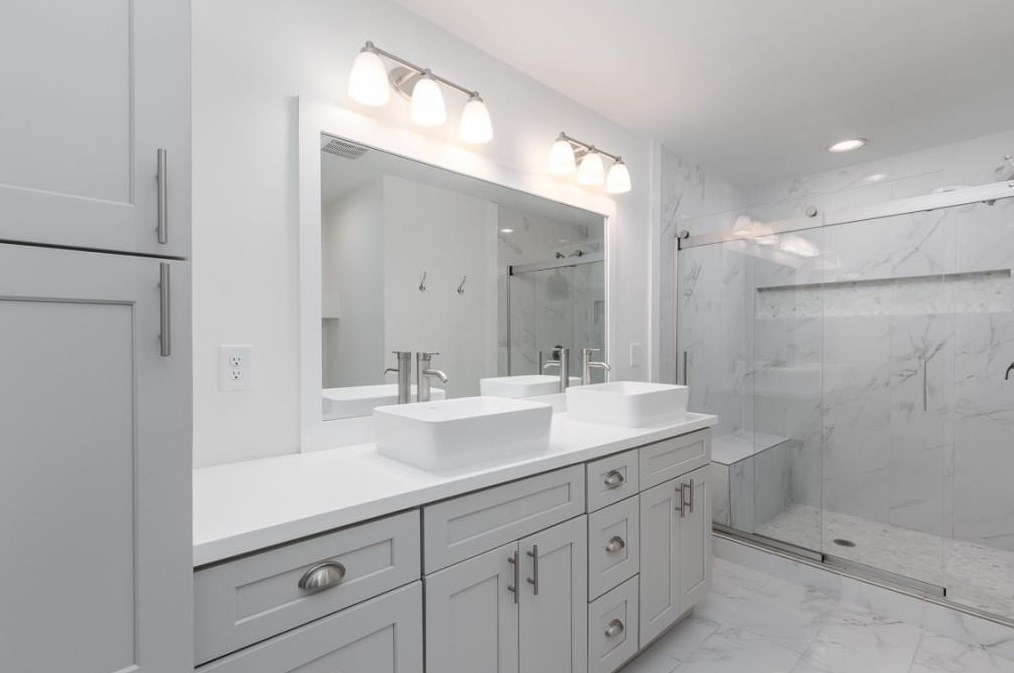 1847 Ravenwood Way, Atlanta GA  30329-2722 exterior