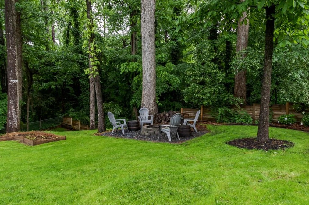 1847 Ravenwood Way, Atlanta GA  30329-2722 exterior