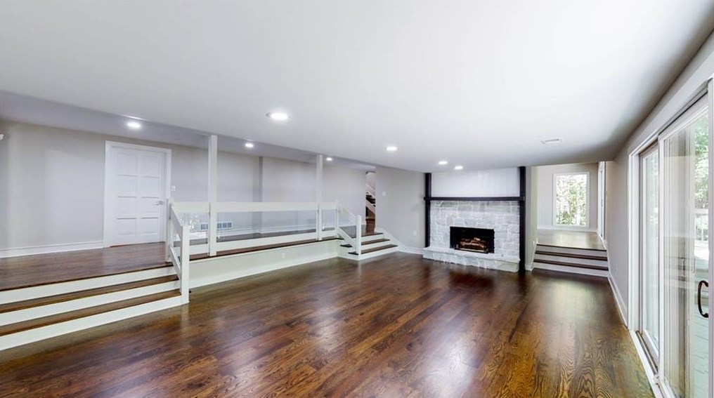 27 Wesley Rdg, Atlanta GA  30327-2042 exterior
