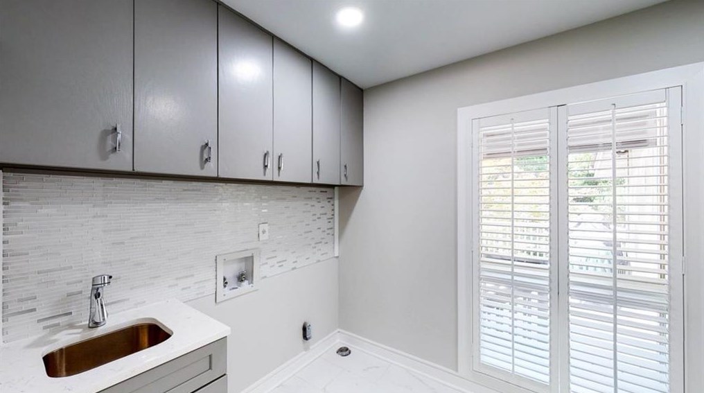 27 Wesley Rdg, Atlanta GA  30327-2042 exterior