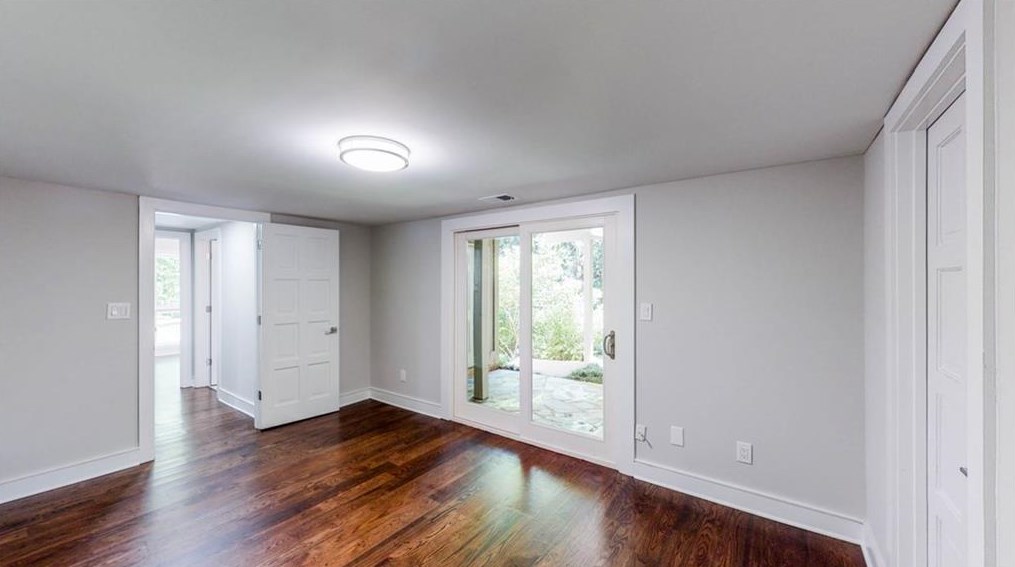 27 Wesley Rdg, Atlanta GA  30327-2042 exterior