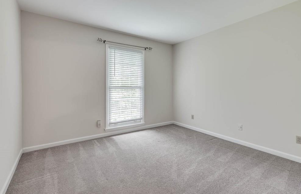 1100 Moorestown Cir, Decatur GA  30033-2733 exterior