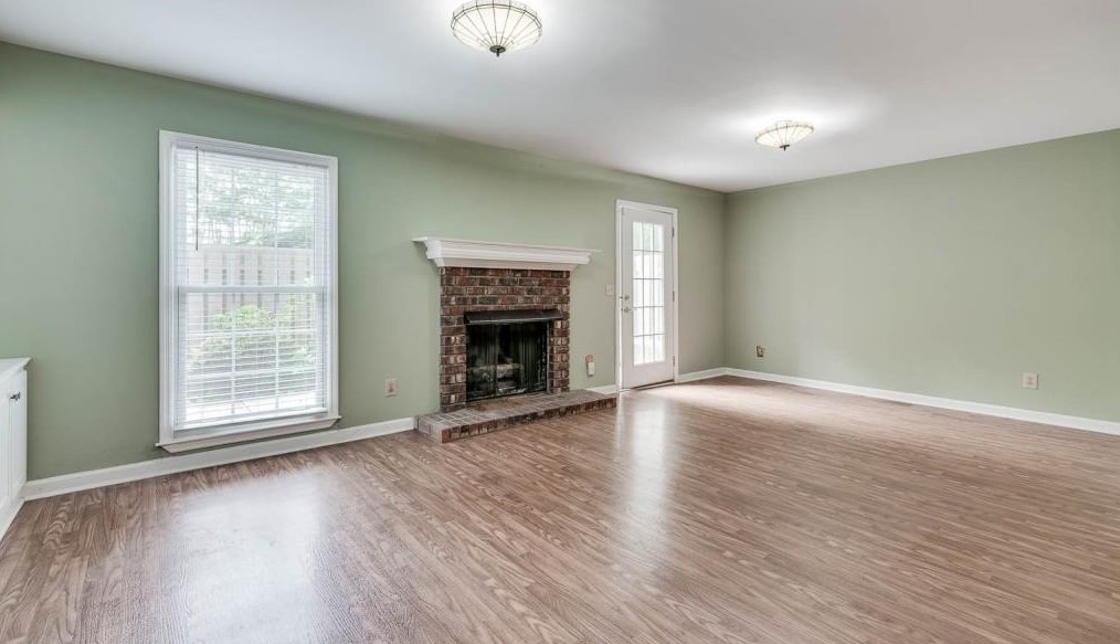 1100 Moorestown Cir, Decatur GA  30033-2733 exterior