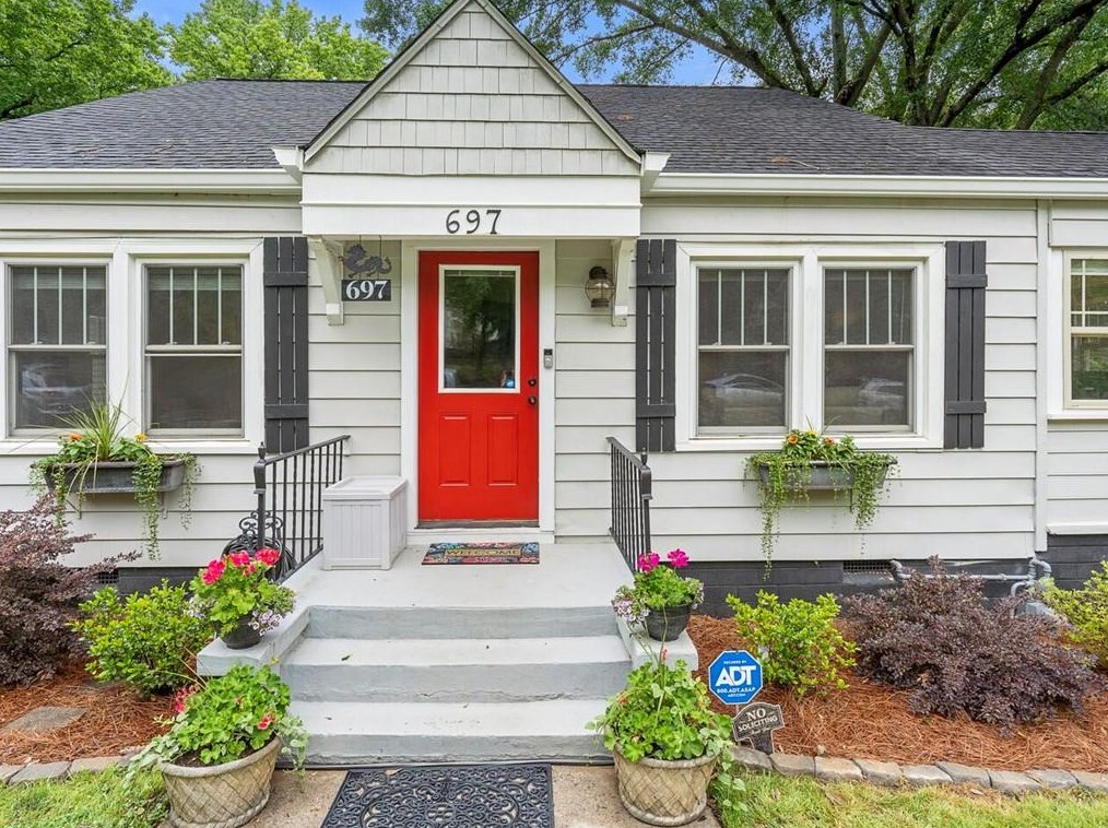 697 Stokeswood Ave, Atlanta, GA 30316-2057