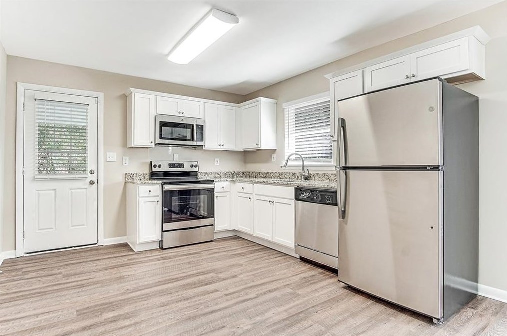 2192 Kilarney Rd, Decatur GA  30032-7126 exterior