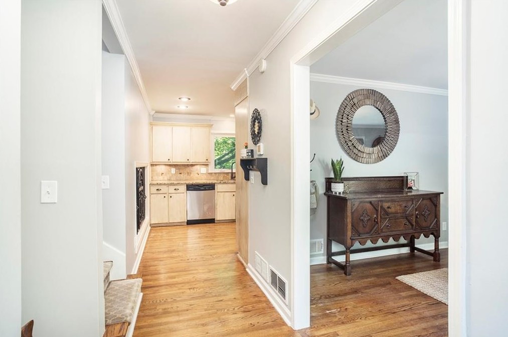 2820 Whitby Dr, Atlanta, GA 30340-4916