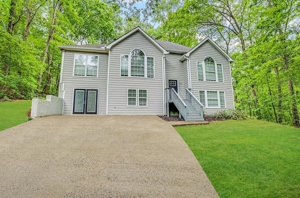 205 Parkman Trl, Porterdale, GA 30016
