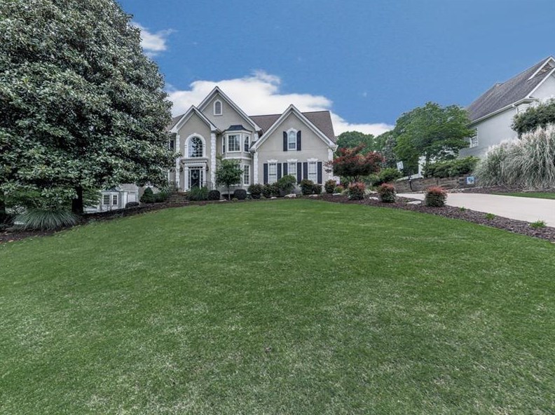 10235 Twingate Dr, Alpharetta, GA 30022-6307