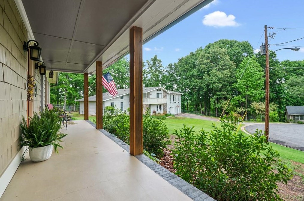 2019 Summit Ct, Buford, GA 30519
