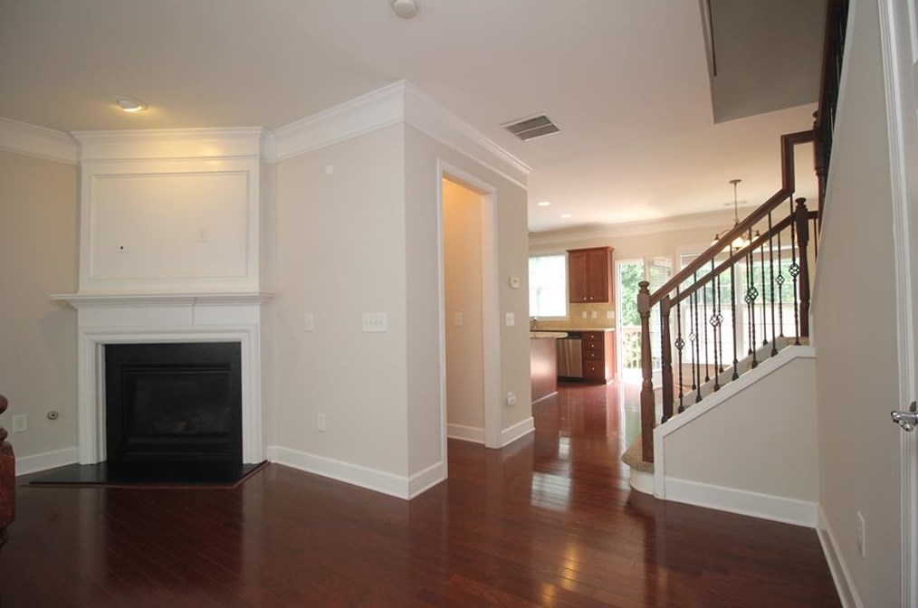 2170 Weldonberry Dr, Atlanta GA  30319-5732 exterior