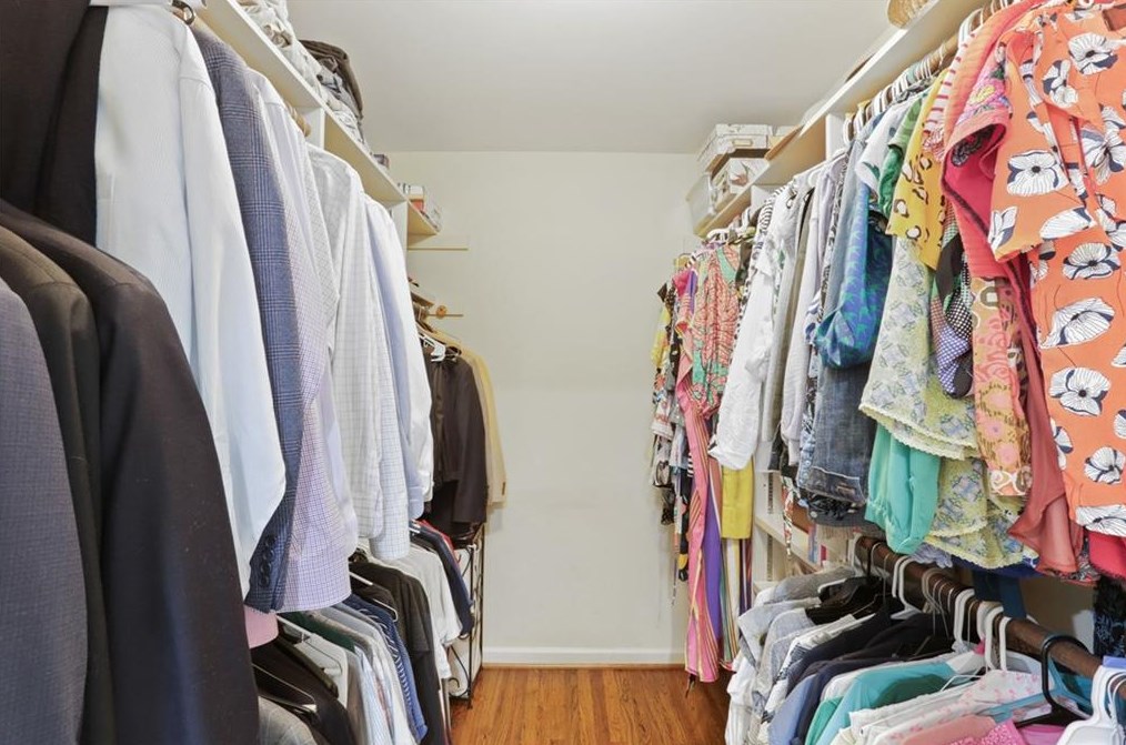 6278 Mtn Brk Way, Atlanta GA  30328-3611 exterior