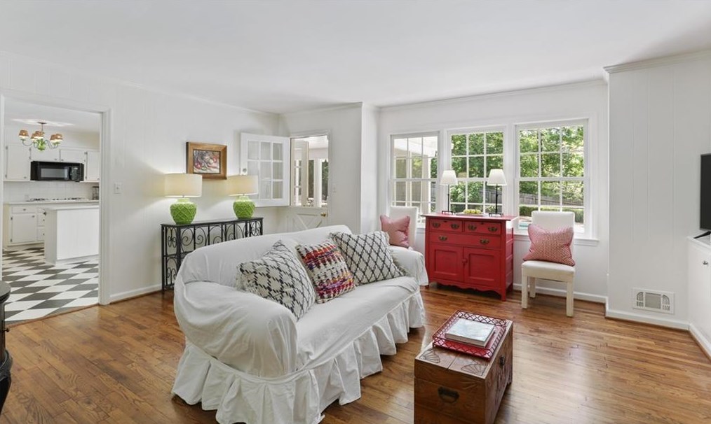 6278 Mtn Brk Way, Atlanta GA  30328-3611 exterior