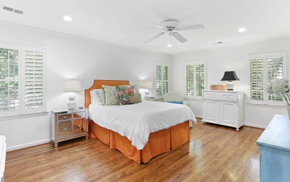 6278 Mtn Brk Way, Atlanta GA  30328-3611 exterior