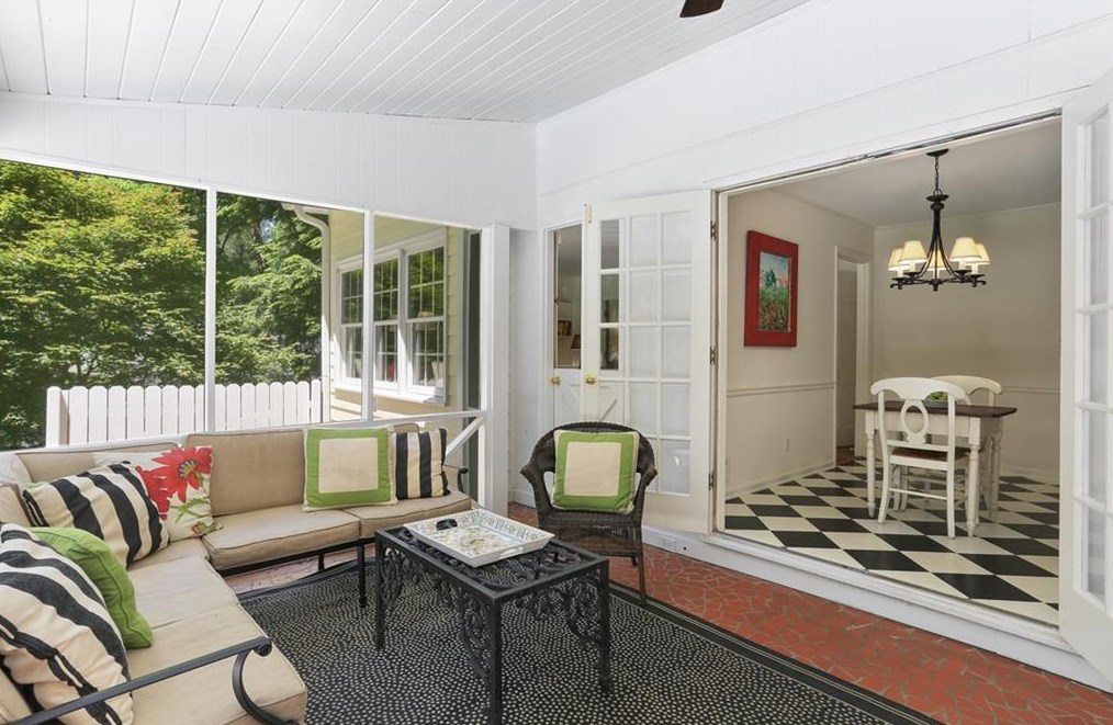 6278 Mtn Brk Way, Atlanta GA  30328-3611 exterior