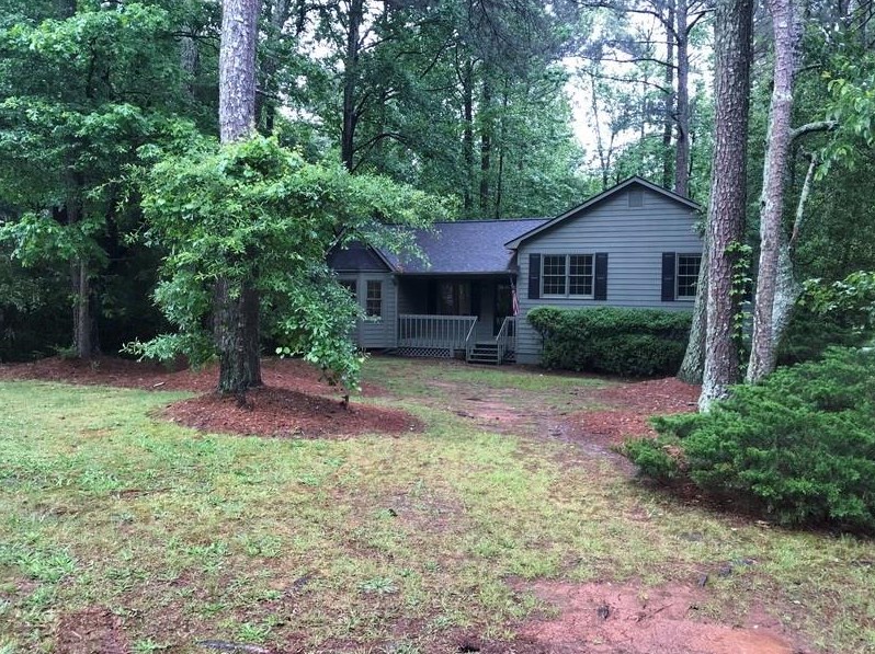692 Toonigh Rd, Holly Springs, GA 30115