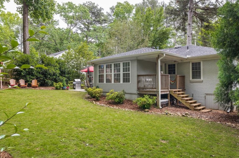 2236 Desmond Dr, Decatur GA  30033-4742 exterior