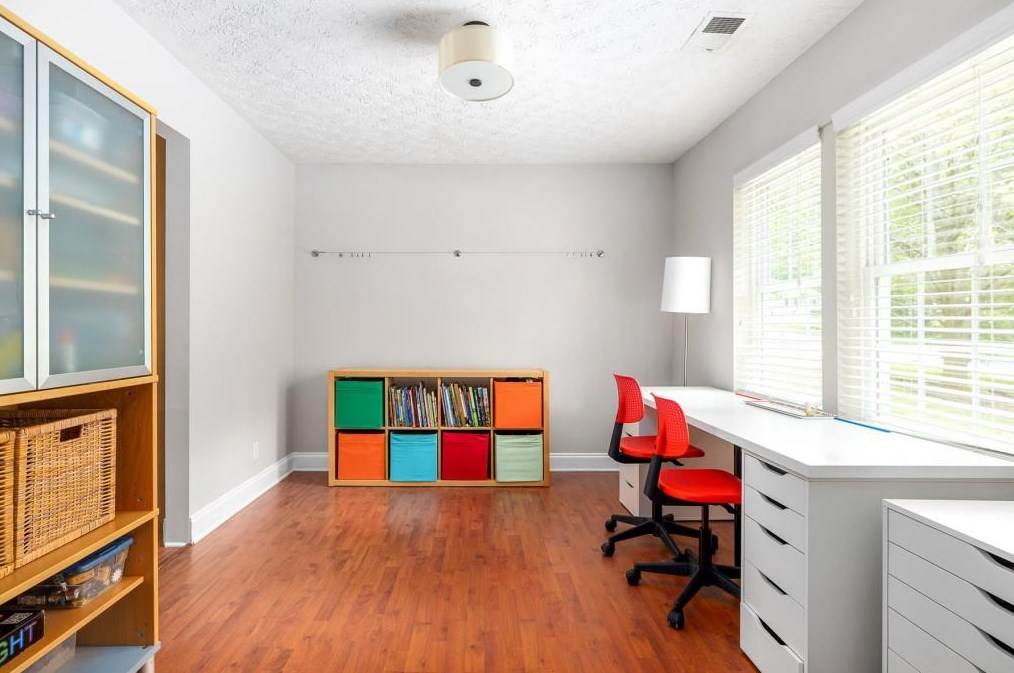 2236 Desmond Dr, Decatur GA  30033-4742 exterior