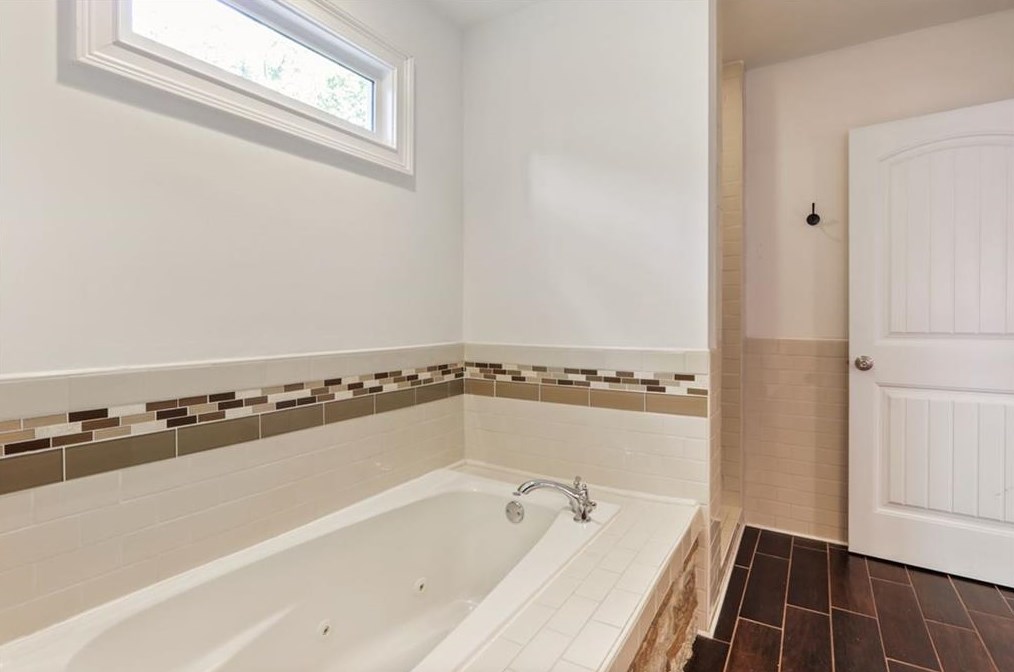 556 Parker Ave, Decatur GA  30032-3965 exterior