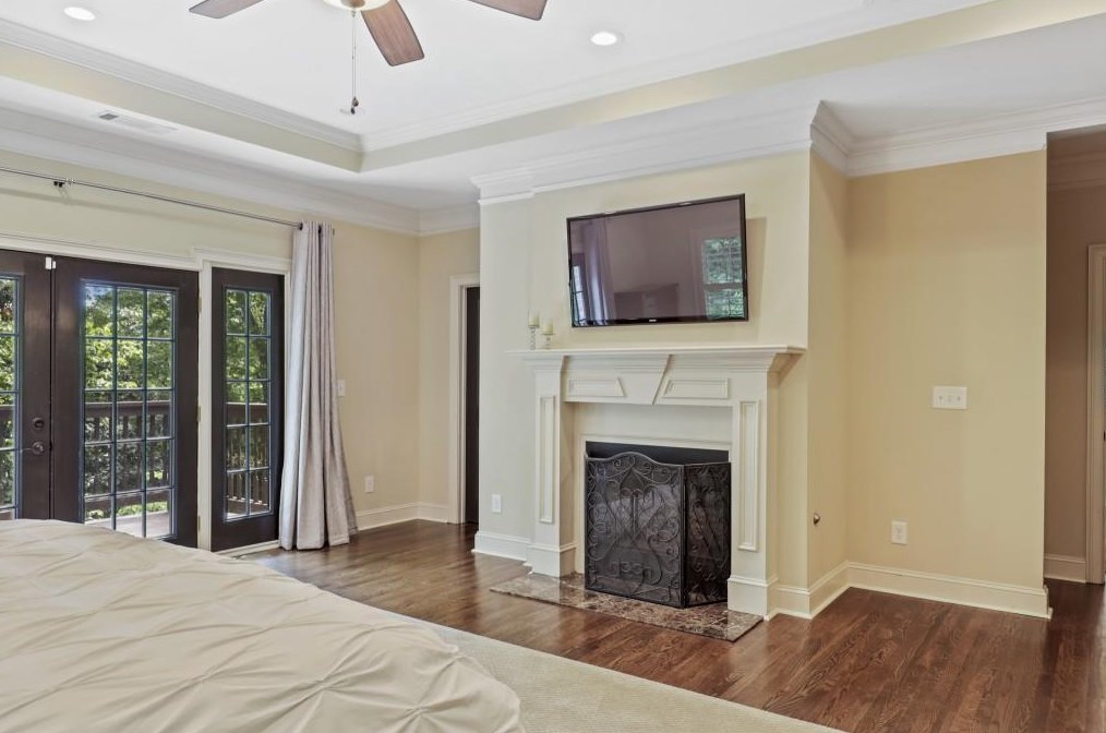 4805 Northway Dr, Atlanta GA  30342-2425 exterior
