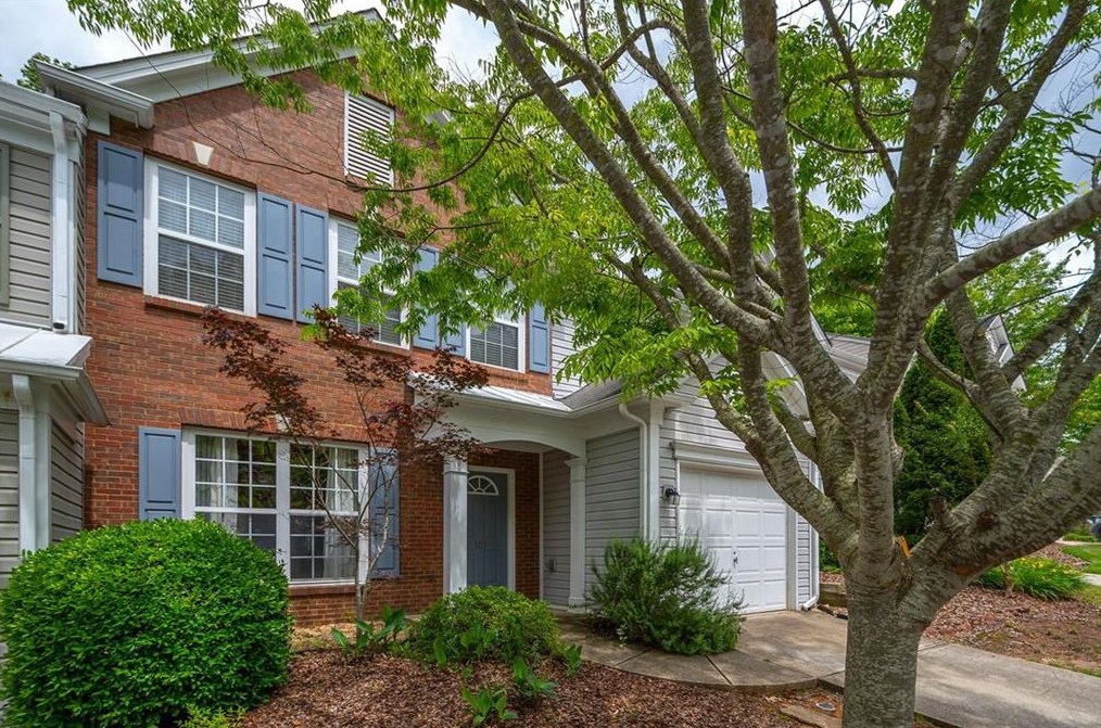 107 Kenninghall Dr, Smyrna, GA 30082-3889