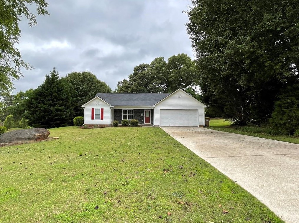 1205 Dale Dr, Monroe, GA 30656