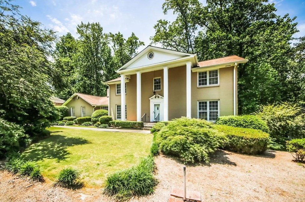 6140 Rivercliffe Dr, Atlanta, GA 30328-3711