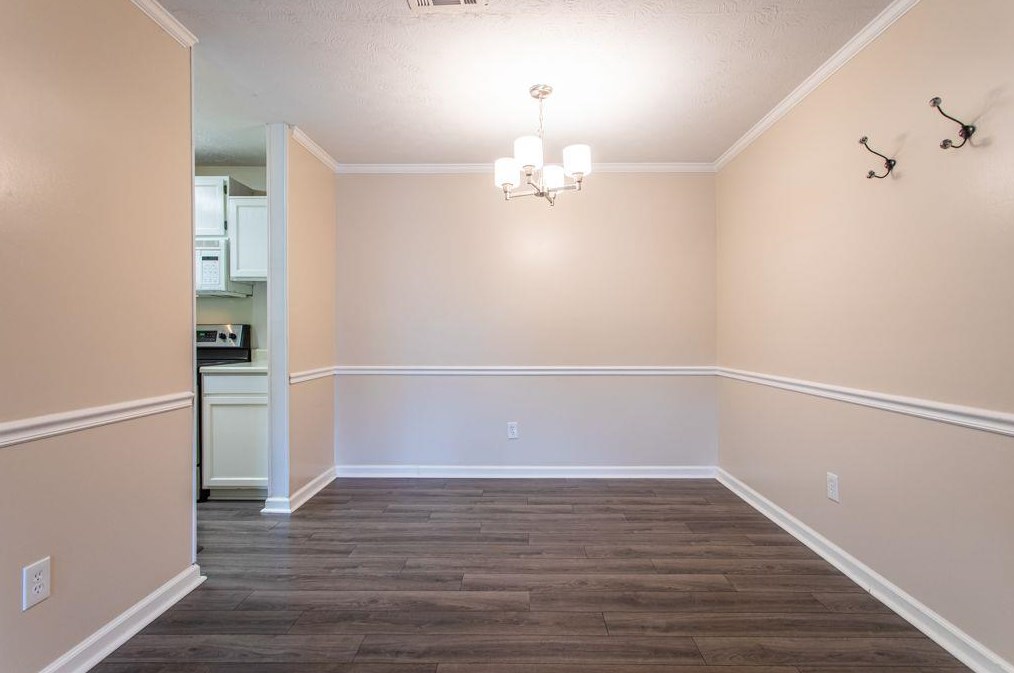 1005 Mcclelen Way, Decatur GA  30033-5633 exterior