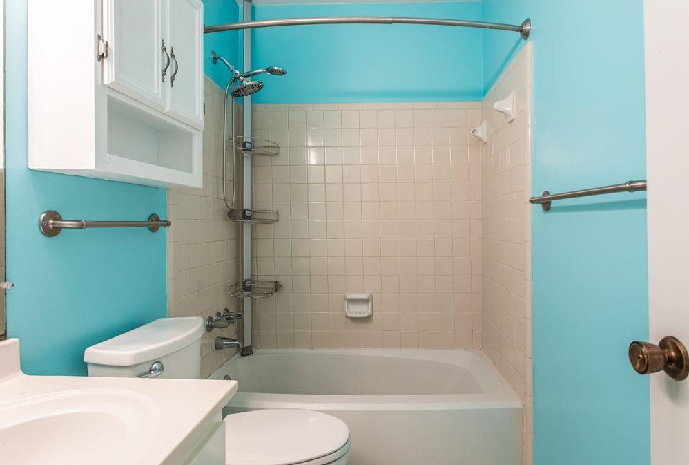 1005 Mcclelen Way, Decatur GA  30033-5633 exterior