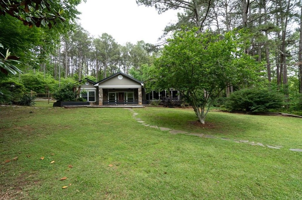 185 Ridge Ct, Ball Ground, GA 30107