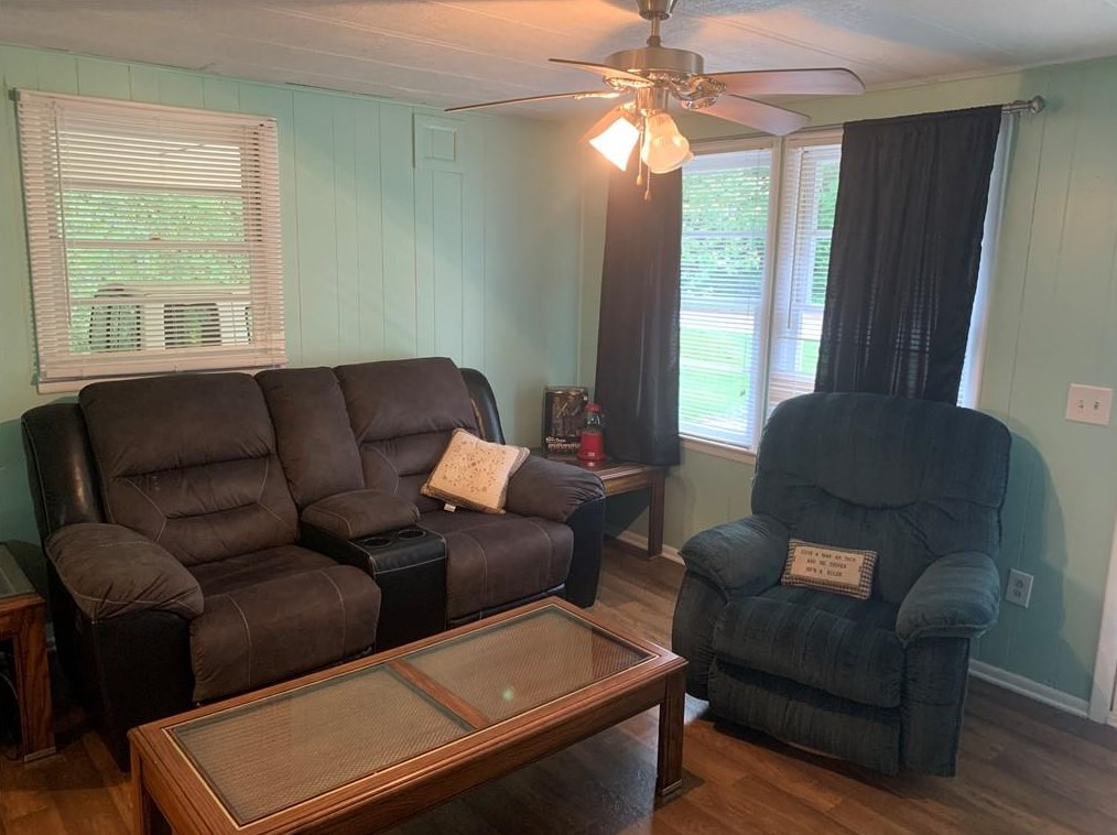 1114 W Adrian Cir Sw, Conyers, GA 30094