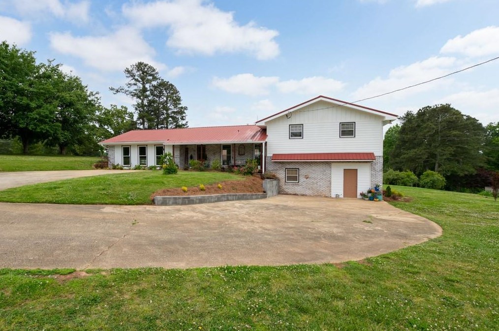 27 Graham Rd, Dallas, GA 30132-7464