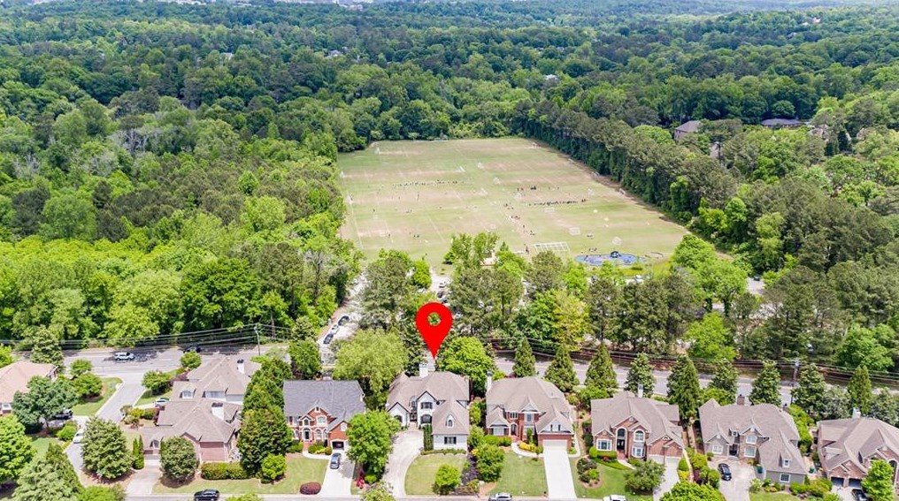 220 Windsor Gate Cv, Atlanta GA  30342-2864 exterior