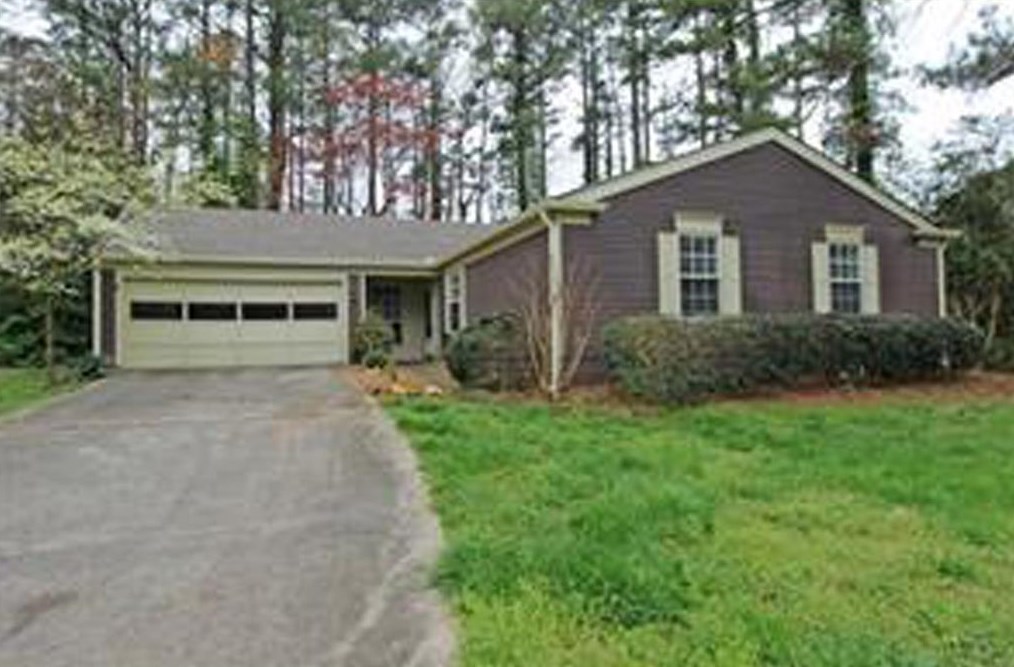 1493 Heritage Glen Dr, Marietta, GA 30068