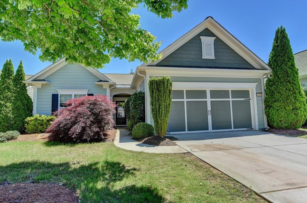 6471 Lantern Rdg, Hoschton, GA 30548-8245