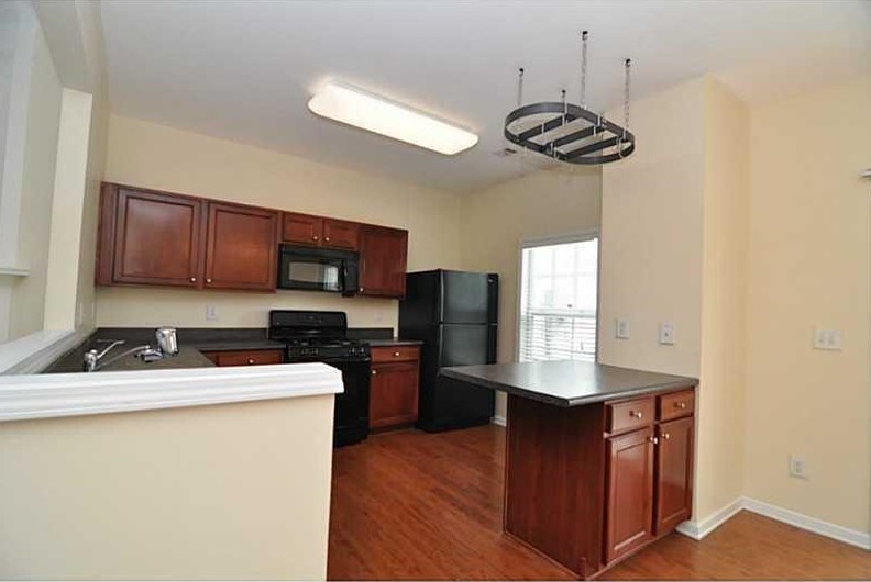 959 Prestwyck Ct, Alpharetta GA  30004-0536 exterior