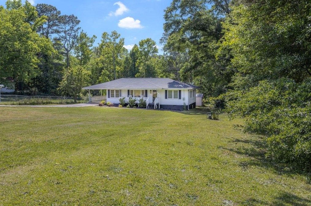 538 White St, Hoschton, GA 30548-6021