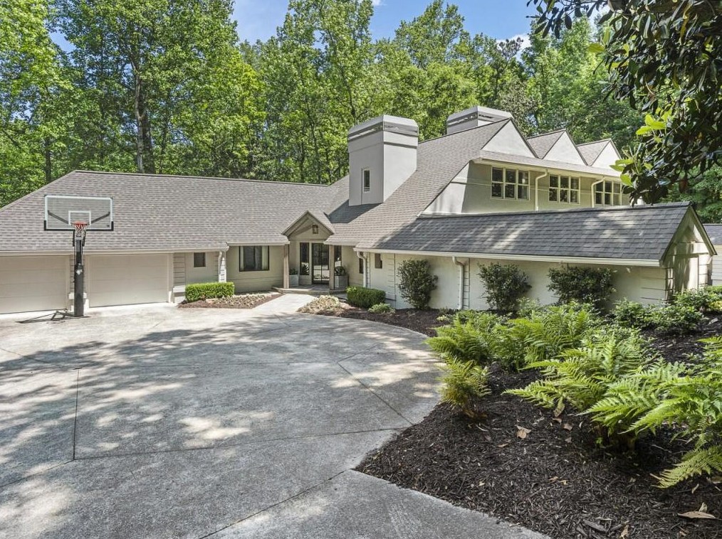 7 Wesley Rdg, Atlanta GA  30327-2042 exterior