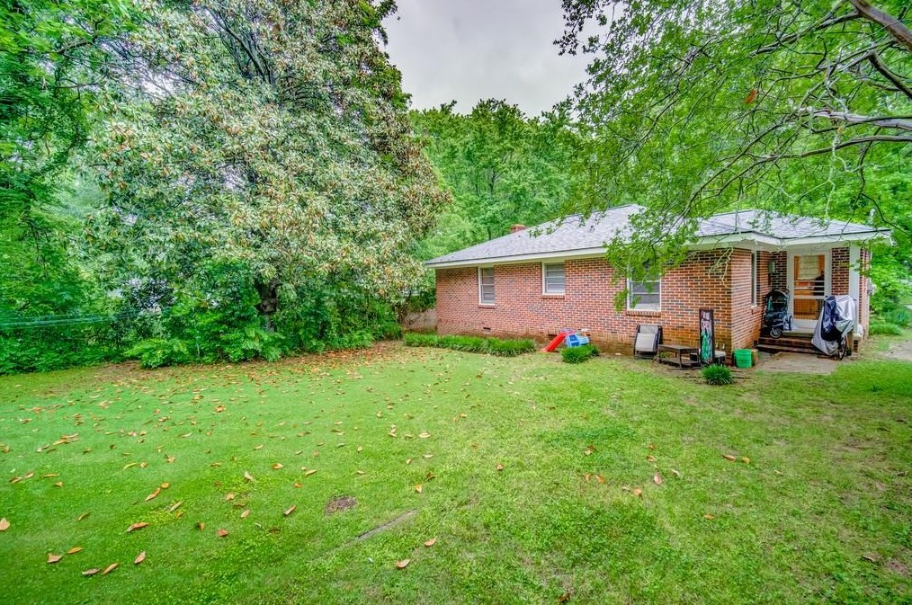 570 Pineneedle Rd, Athens GA  30606-2722 exterior