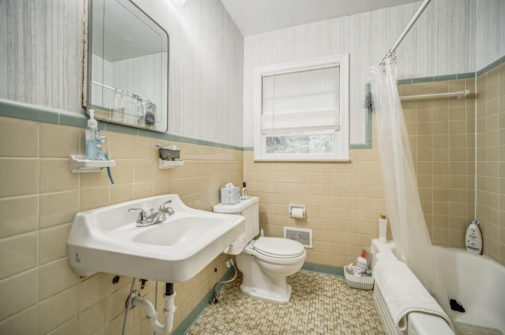 570 Pineneedle Rd, Athens GA  30606-2722 exterior