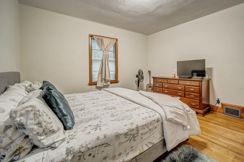 570 Pineneedle Rd, Athens GA  30606-2722 exterior