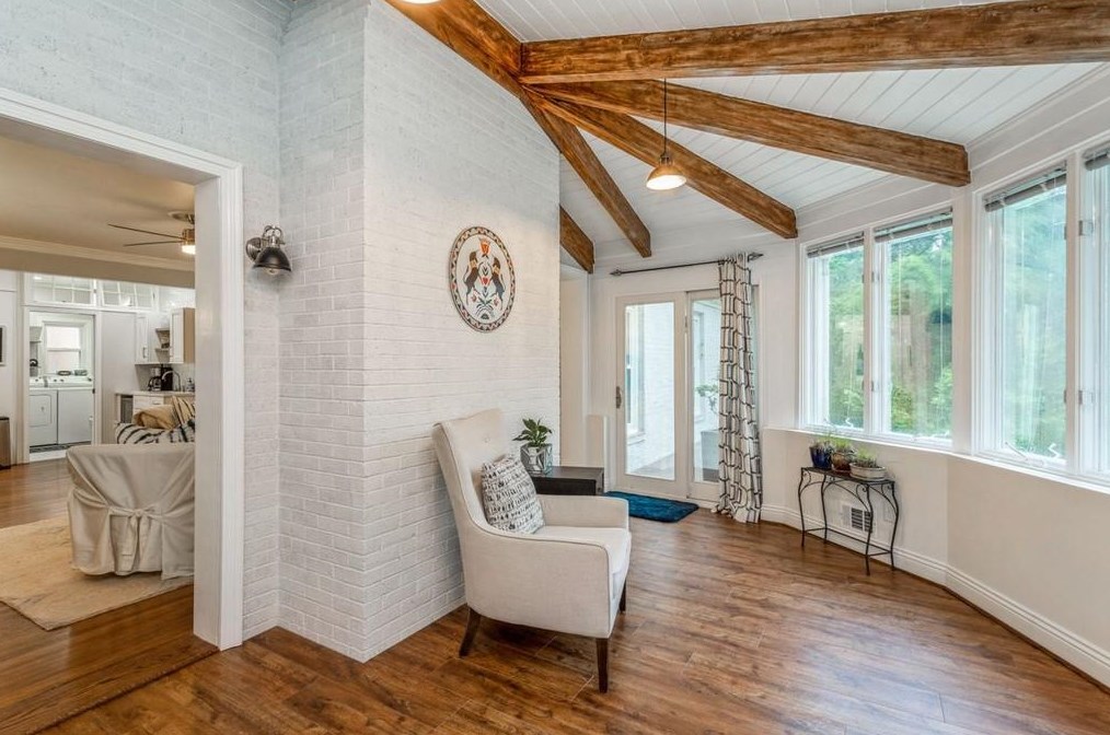 6 Wimberly Ct, Decatur GA  30030-2802 exterior