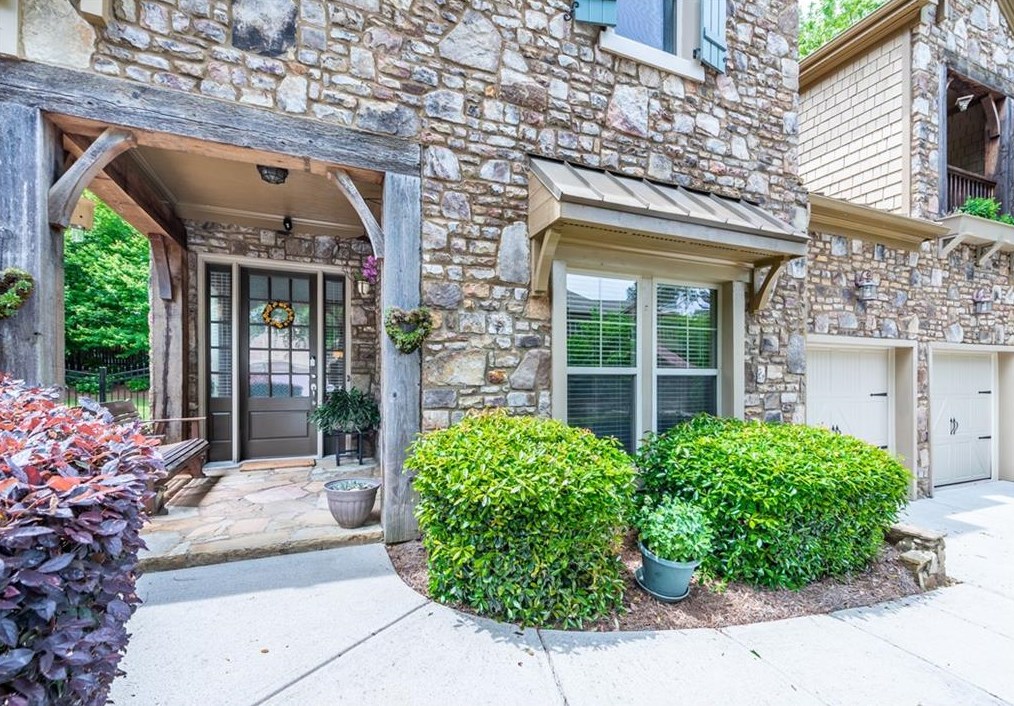 3026 Riverbrooke Ct, Atlanta, GA 30339-8510
