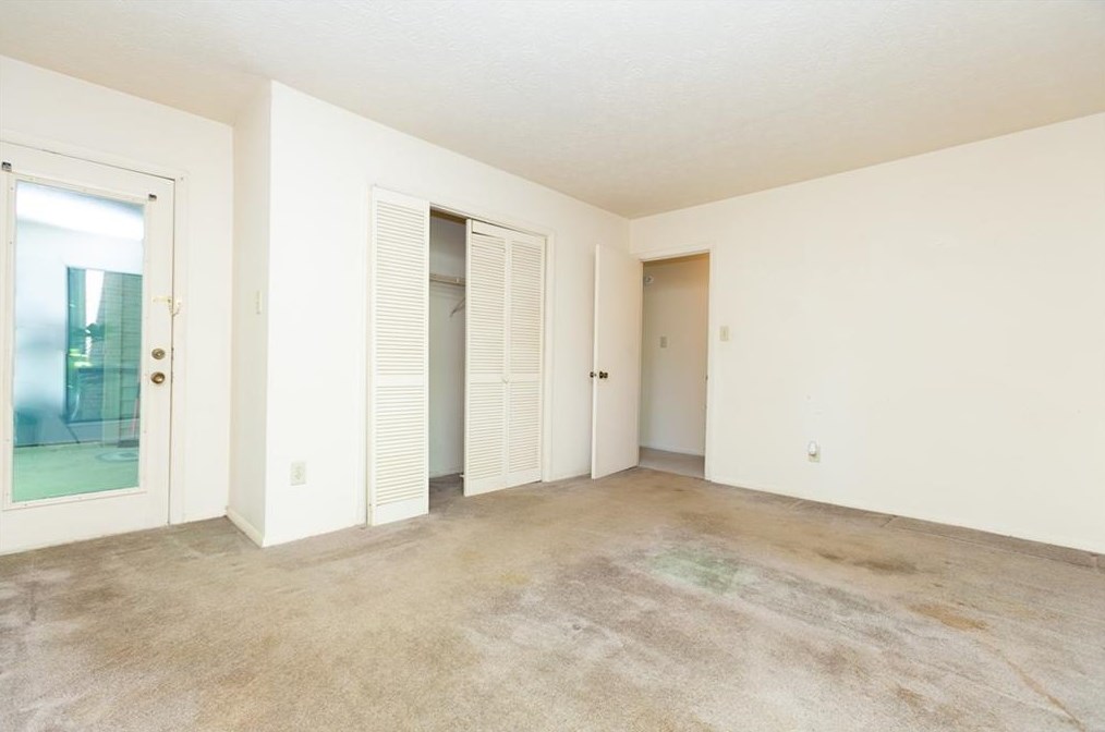 506 Tuxworth Cir, Decatur GA  30033-5618 exterior