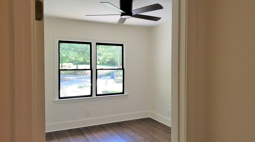 1939 Wildwood Pl, Atlanta GA  30324-4959 exterior