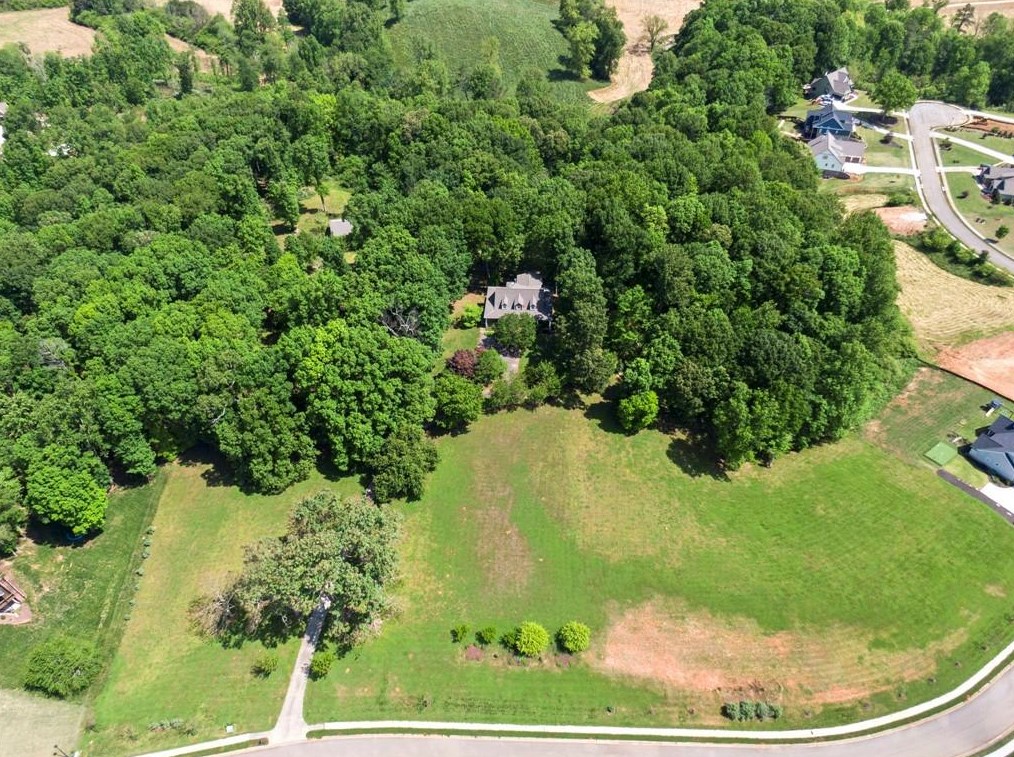 5828 Canterbury Way, Clermont, GA 30527