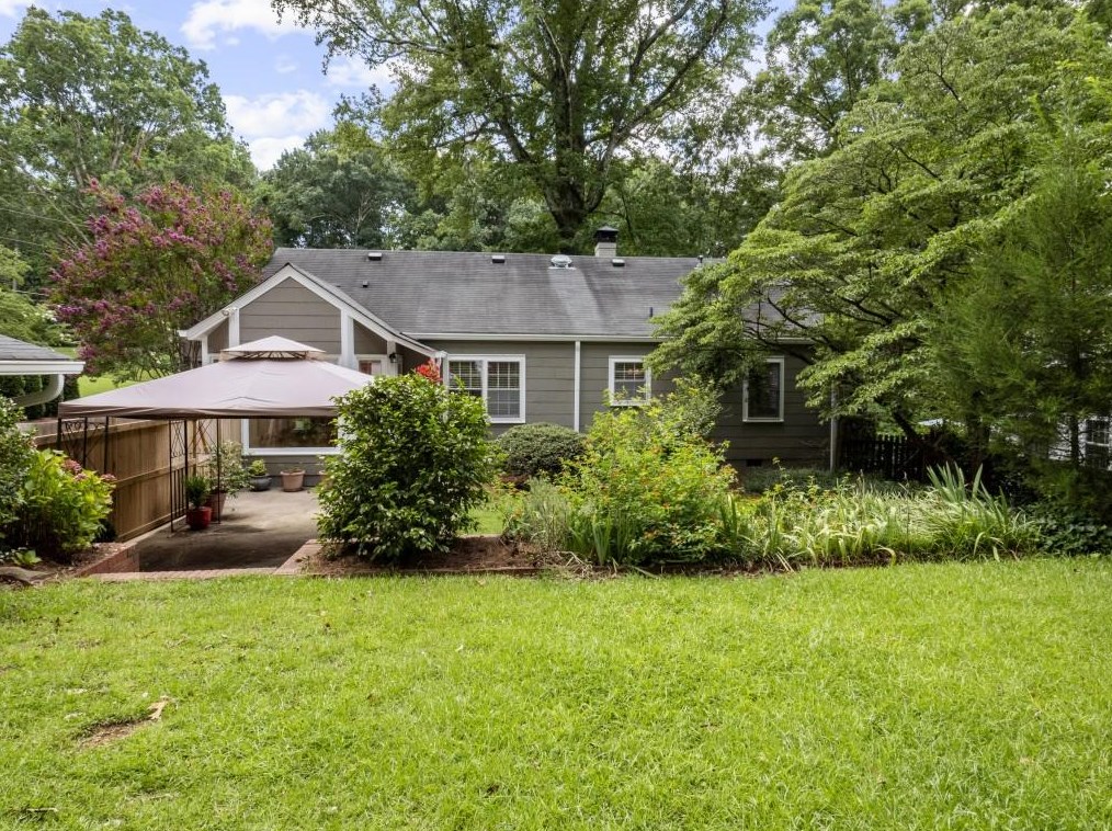 125 Parkwood Ln, Decatur GA  30030-2857 exterior